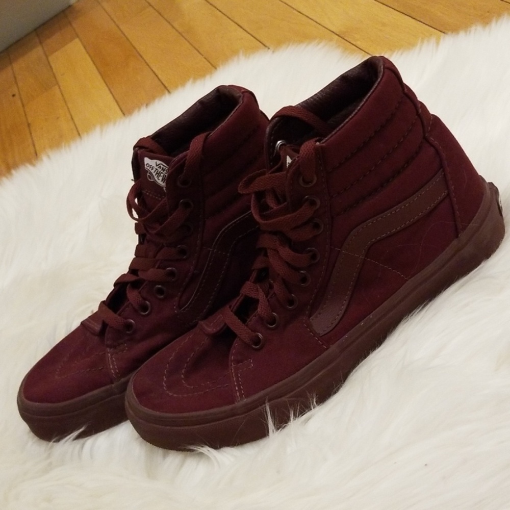 Vans Women's Sneakers in Burgundy